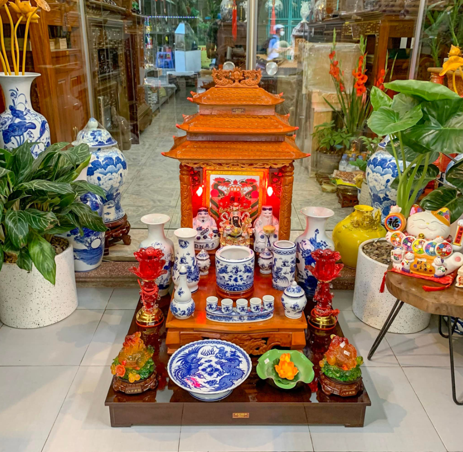 Lưu ý khi đặt bàn thờ Thần Tài dưới đất